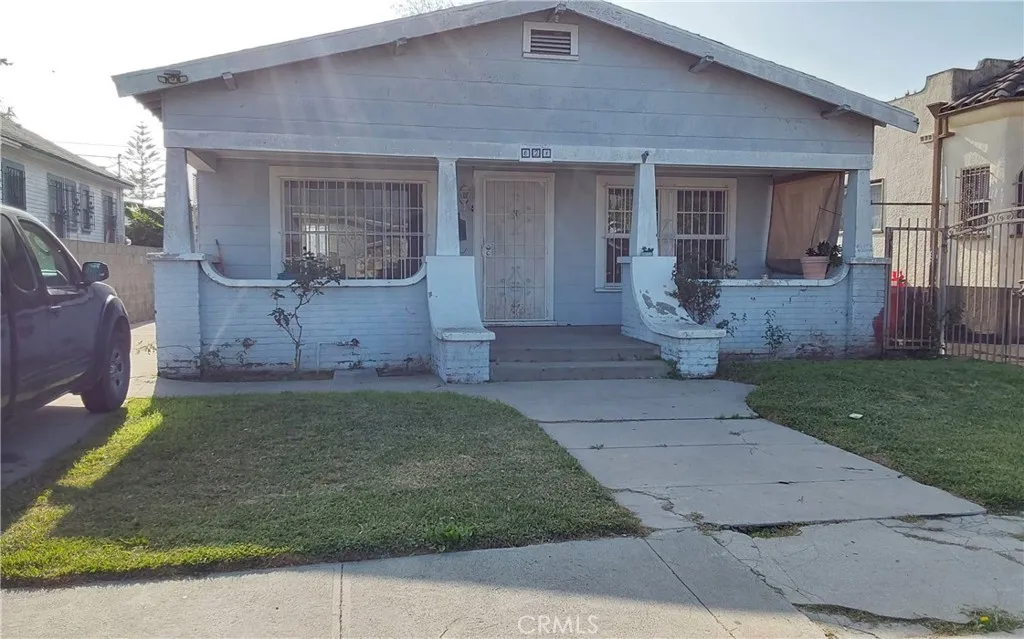 Additional image 3 of 824 W 74th St, Los Angeles, CA 90044