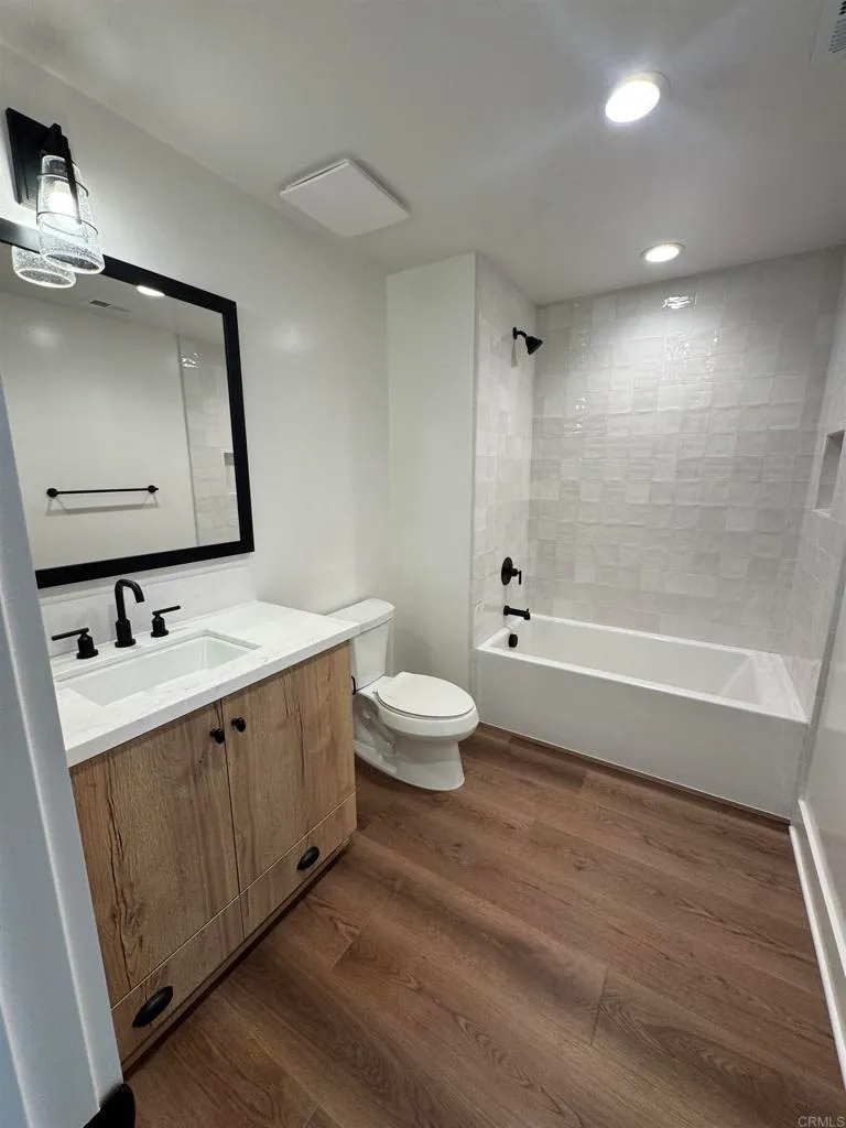 Additional image 31 of 1105 Catania Court Unit 201, Encinitas, CA 92024