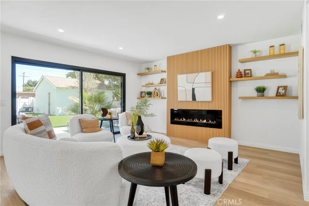 Additional image 2 of 8400 Chimineas Avenue, Northridge, CA 91325