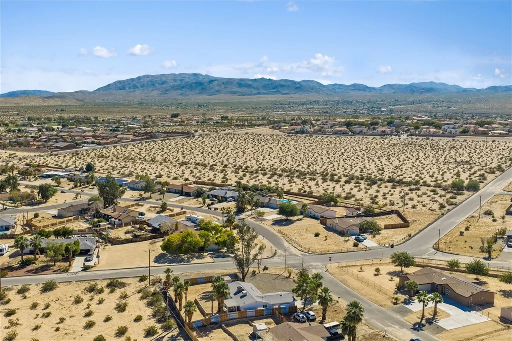 Additional image 28 of 73904 Playa Vista Drive, 29 Palms, CA 92277