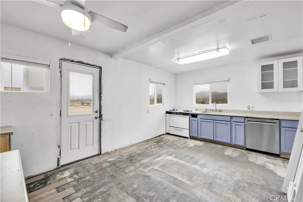 Additional image 50 of 7124 Wall Street, Yucca Valley, CA 92284