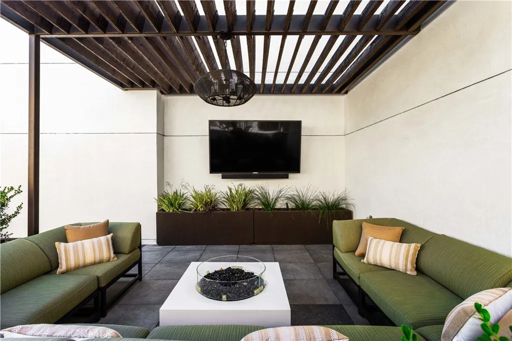 Additional image 67 of 1333 S Orange Grove Avenue Unit 211, Los Angeles, CA 90019