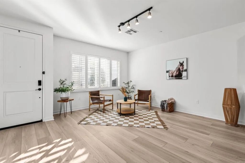 Additional image 3 of 323 Seedling Way, Fallbrook, CA 92028