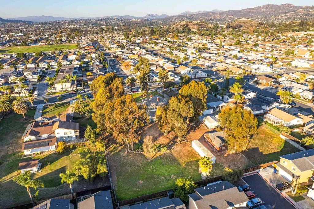 Additional image 34 of 1571 Granite Hills Dr, El Cajon, CA 92019