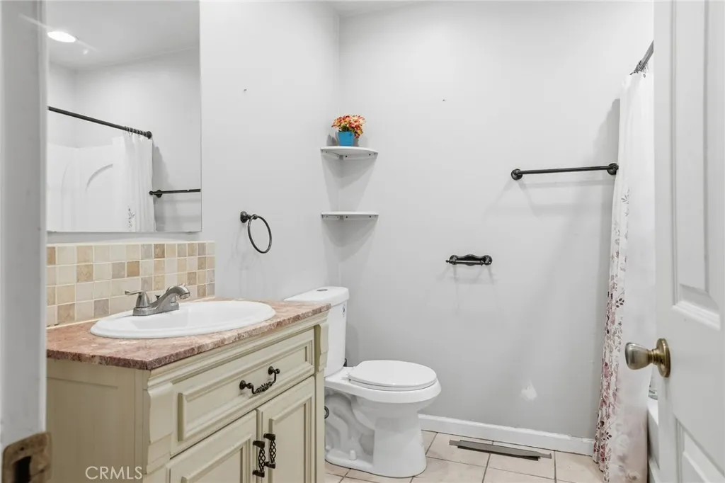 Additional image 16 of 243 E Blaine Street, Riverside, CA 92507