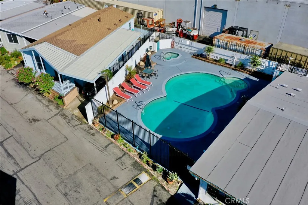 Additional image 12 of 21001 Plummer Street Unit 107, Chatsworth, CA 91311