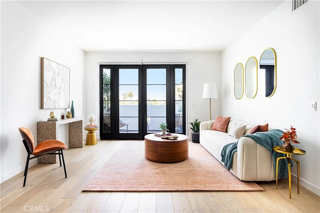 Additional image 2 of 1333 S Orange Grove Avenue Unit 211, Los Angeles, CA 90019