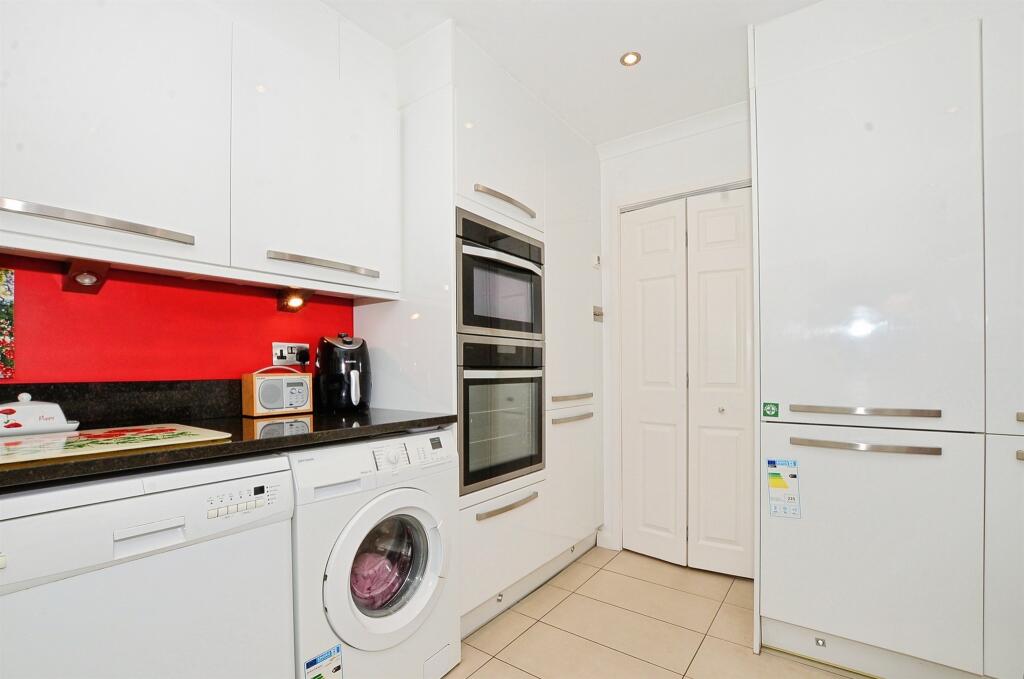 Additional image 33 of Churchfield, Harpenden