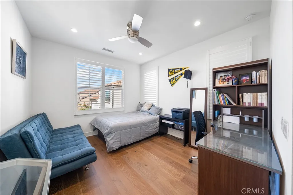 Additional image 27 of 137 Trumpet Flower, Irvine, CA 92618