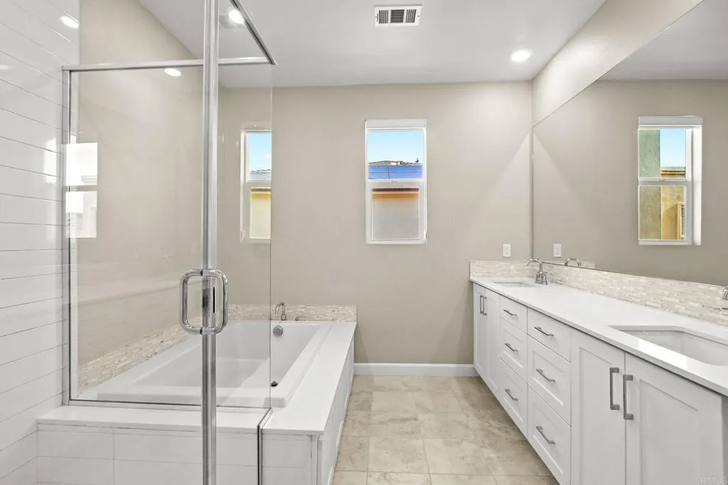 Additional image 95 of 1856 Focus Dr, Chula Vista, CA 91915