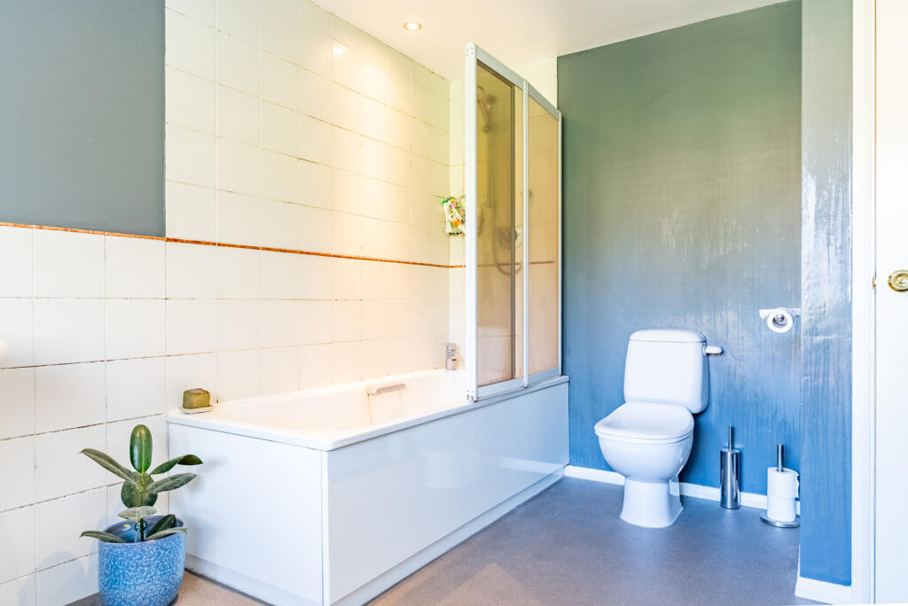 Additional image 15 of Broadfields, Harpenden, Hertfordshire, AL5