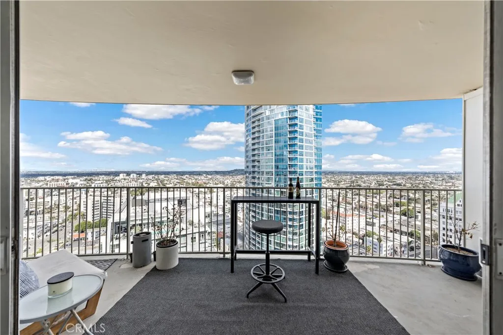 Additional image 3 of 700 E Ocean Boulevard Unit 3003, Long Beach, CA 90802
