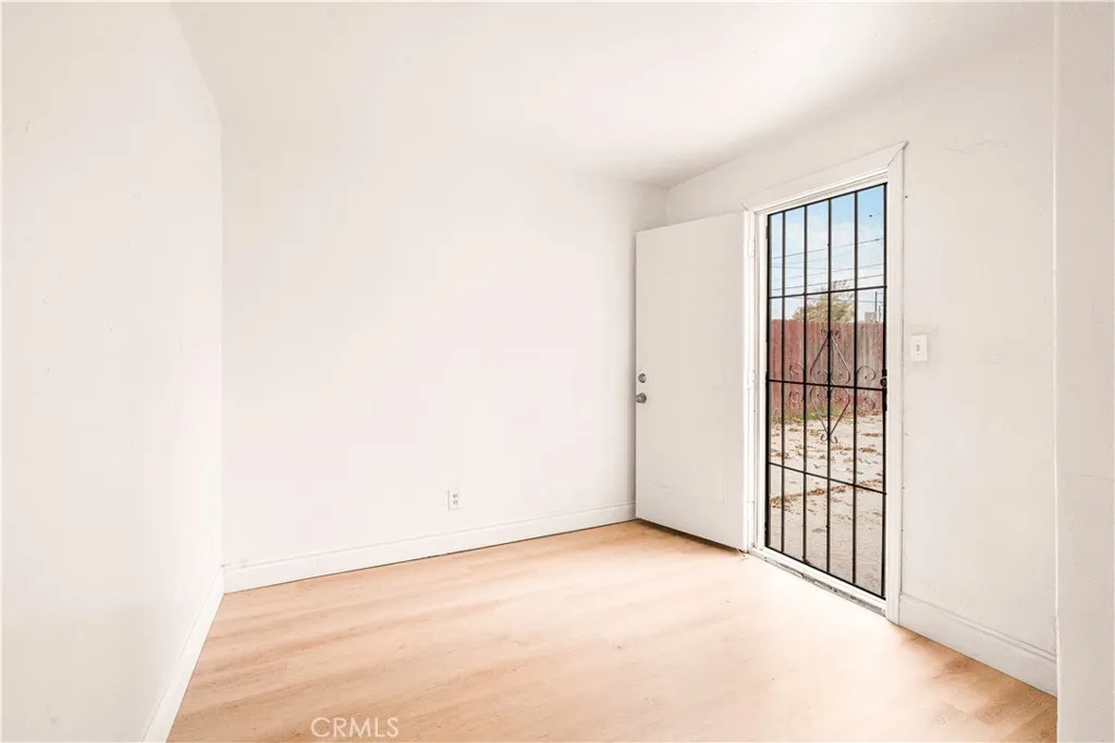 Additional image 14 of 407 4th St, Bakersfield, CA 93304