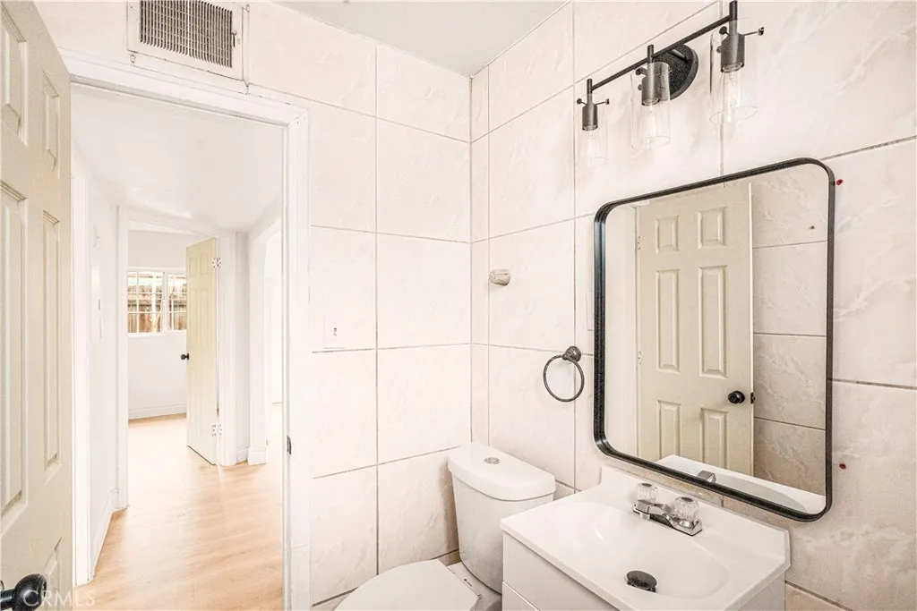 Additional image 53 of 407 4th St, Bakersfield, CA 93304