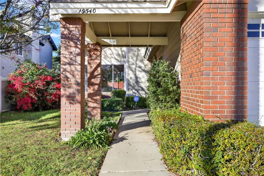 Additional image 76 of 19540 Chinotto Ln, Riverside, CA 92508