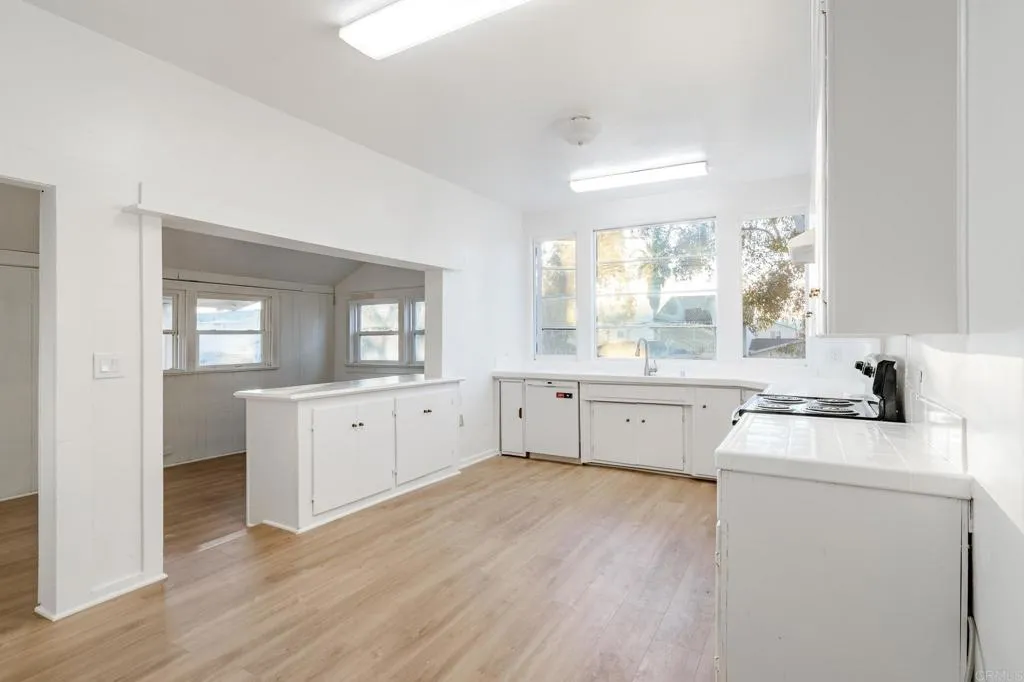 Additional image 14 of 1571 Granite Hills Dr, El Cajon, CA 92019