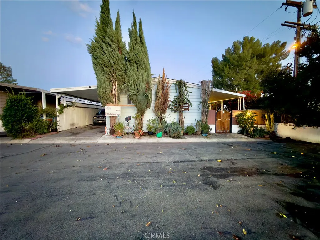 Additional image 42 of 21001 Plummer Street Unit 107, Chatsworth, CA 91311