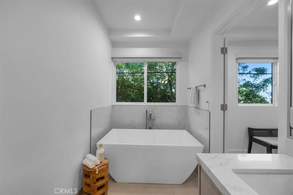 Additional image 35 of 615 Aviation Way, Manhattan Beach, CA 90266