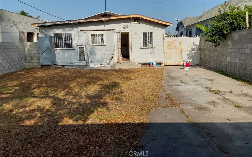 Additional image 28 of 824 W 74th St, Los Angeles, CA 90044