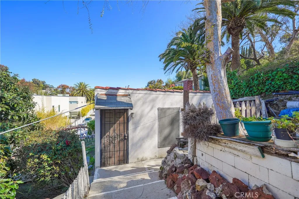 Additional image 10 of 2149 Fargo Street, Los Angeles, CA 90039