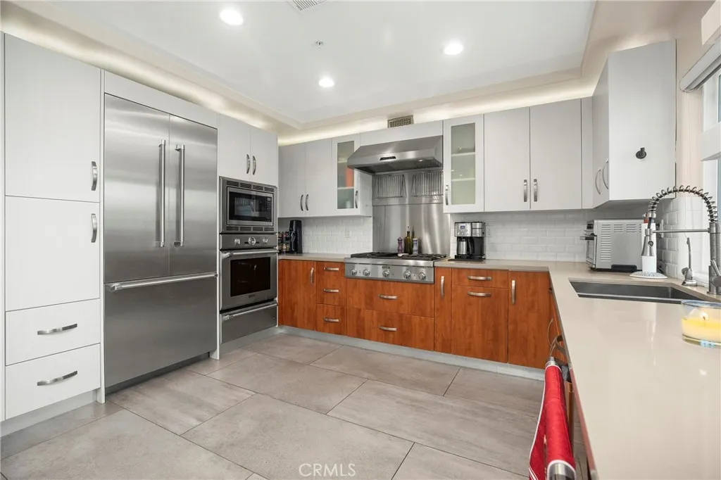 Additional image 5 of 308 5th Street, Huntington Beach, CA 92648