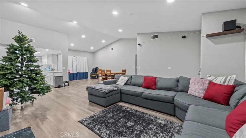 Additional image 32 of 7550 Periwinkle Drive, Fontana, CA 92336