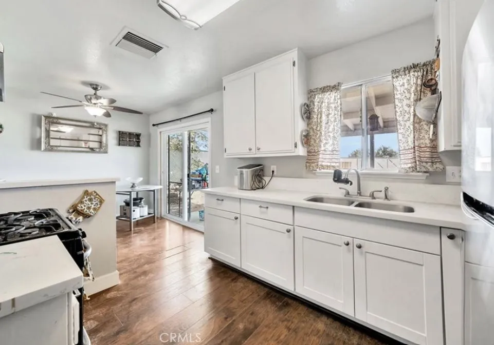 Additional image 34 of 1725 De Anza St, Barstow, CA 92311