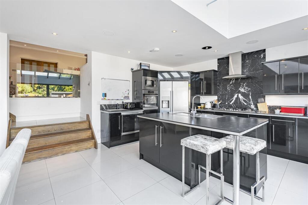 Additional image 8 of Codicote Road, Welwyn