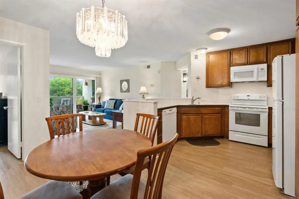 Additional image 11 of 17607 Pomerado Rd Unit 101, Rancho Bernardo (San Diego), CA 92128