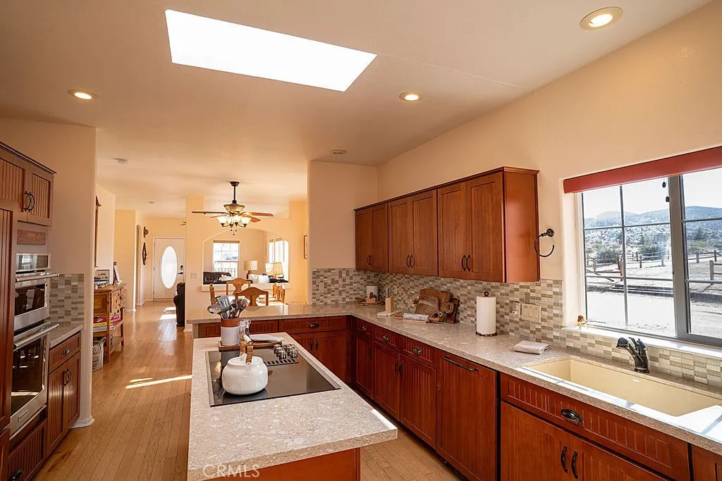 Additional image 56 of 2995 Ox Yoke Rd, Pioneertown, CA 92268