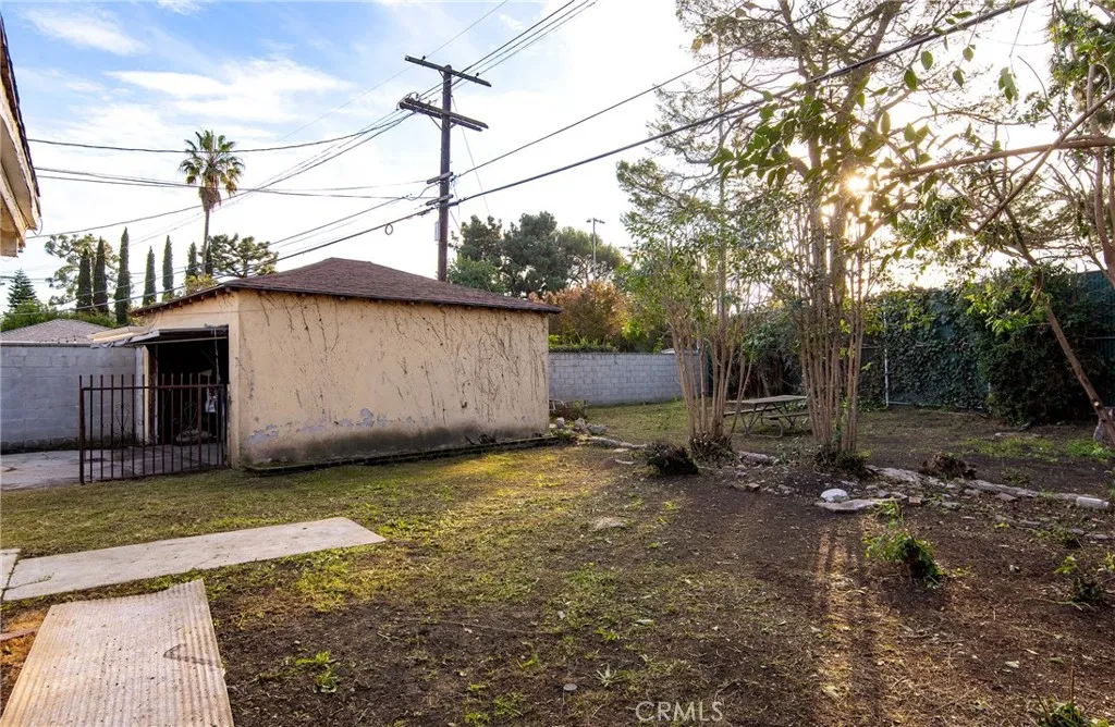 Additional image 91 of 3421 S Dunsmuir Ave, Los Angeles, CA 90016