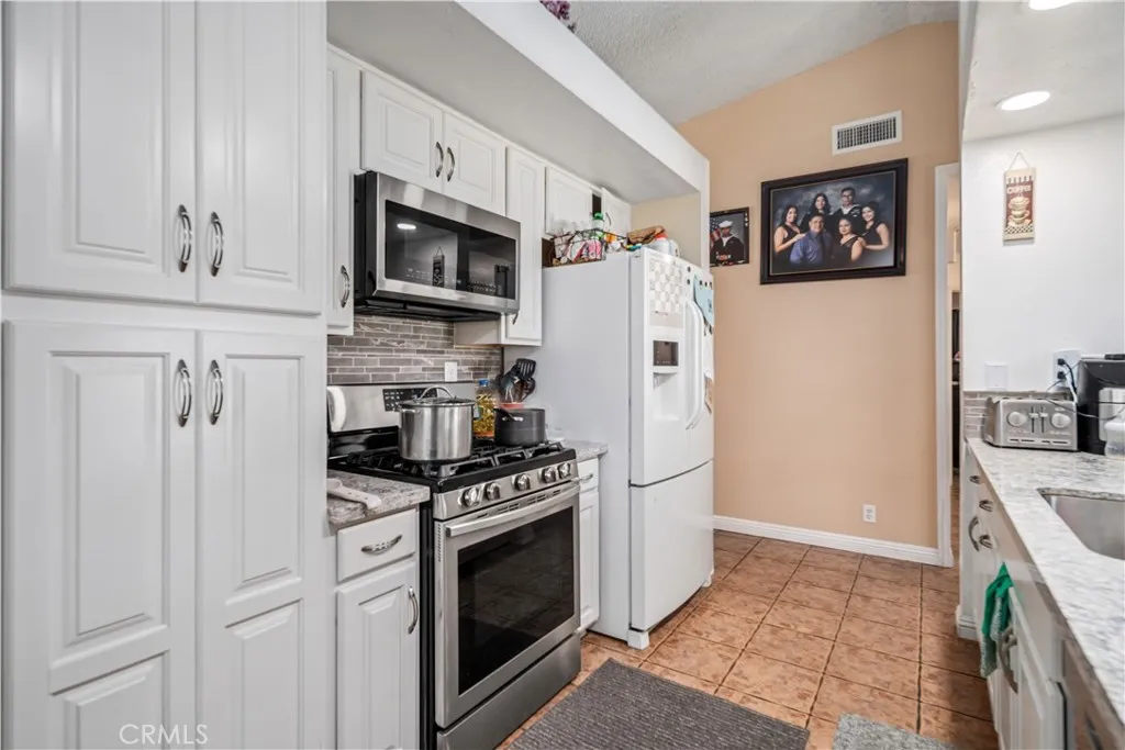 Additional image 15 of 1335 Samra Avenue, Lancaster, CA 93535