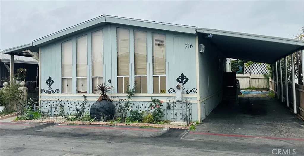 Additional image 4 of 216 Emerald Dr, Santa Ana, CA 92703