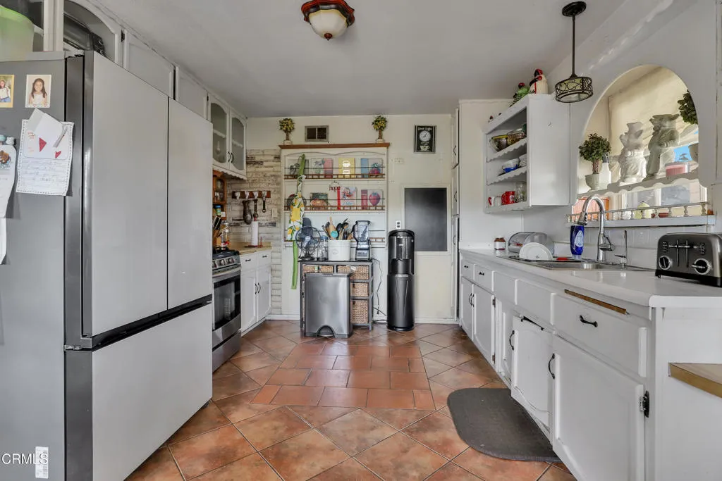 Additional image 10 of 404 Vine Place, Oxnard, CA 93033