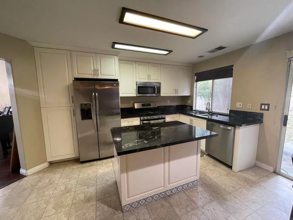 Additional image 18 of 909 Norella St, Chula Vista, CA 91910