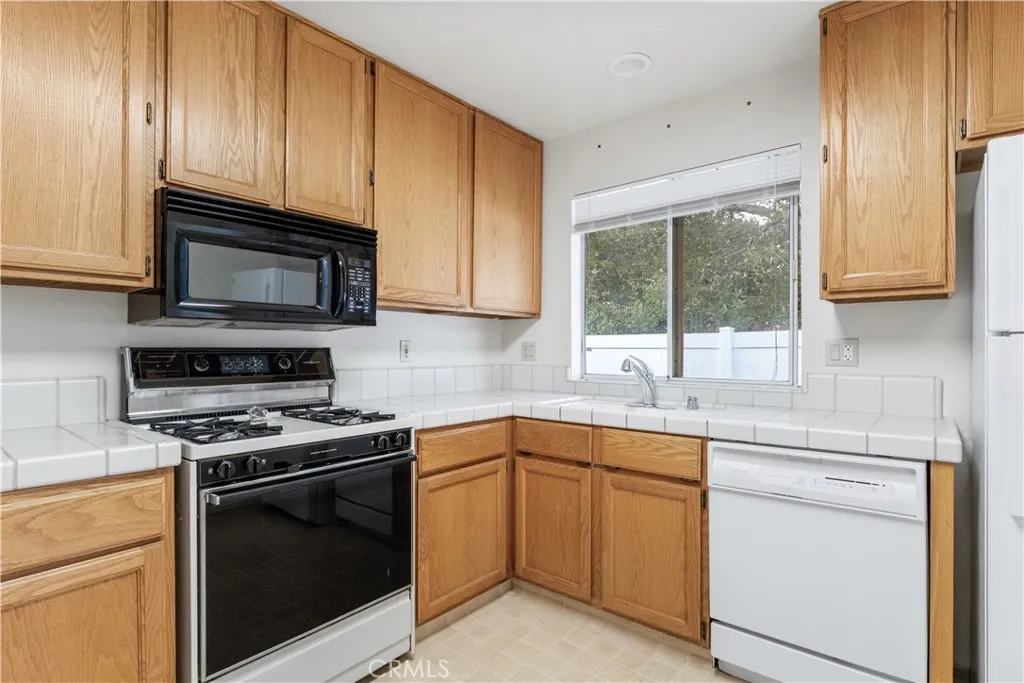 Additional image 13 of 980 Bluebell Way, San Luis Obispo, CA 93401