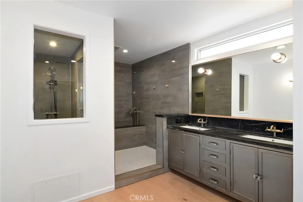 Additional image 28 of 4676 Arriba Drive, Tarzana, CA 91356