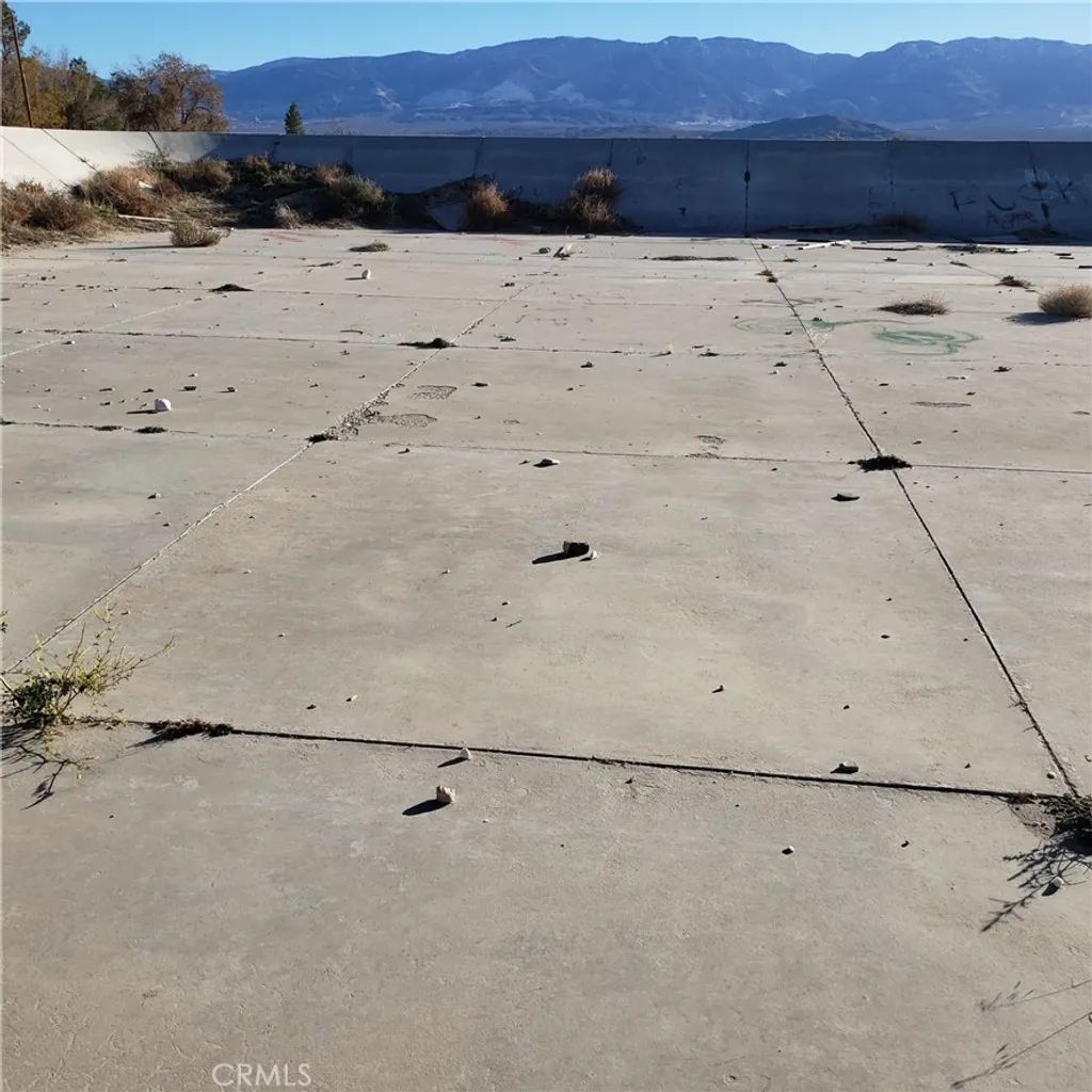 Additional image 22 of 12148 Wilshire Rd, Lucerne Valley, CA 92356