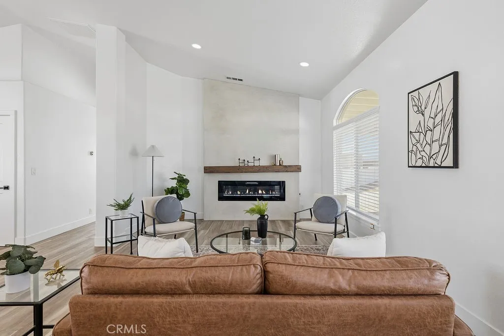 Additional image 106 of 18785 Sahale, Apple Valley, CA 92307