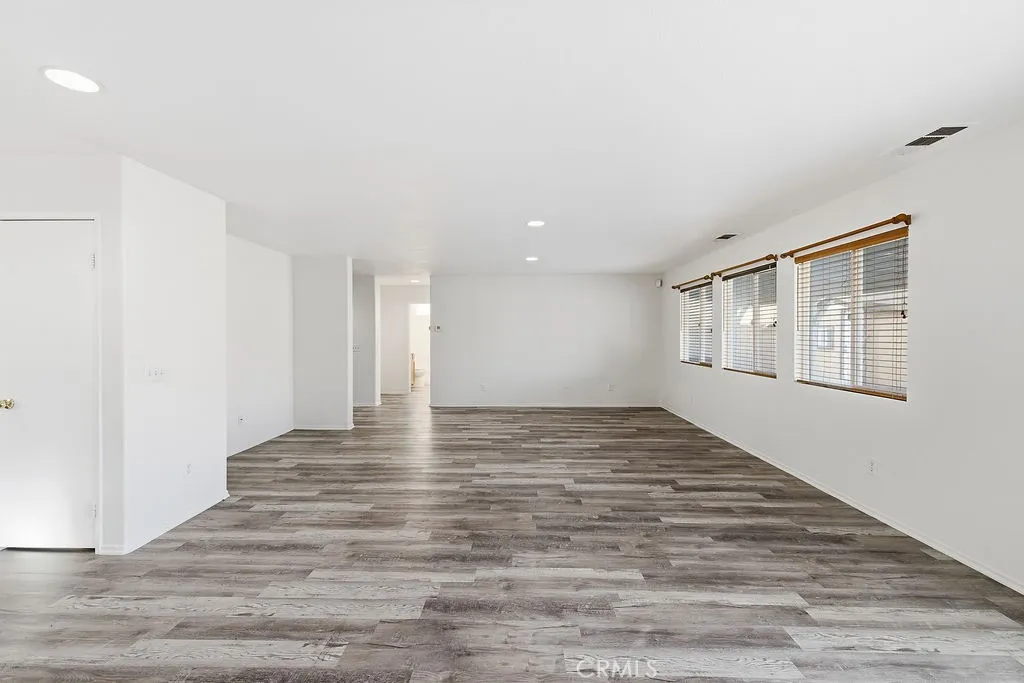 Additional image 12 of 43336 22nd St W, Lancaster, CA 93536