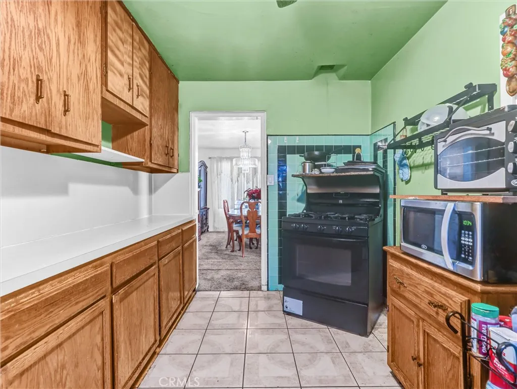 Additional image 21 of 3630 W 61st St, Los Angeles, CA 90043