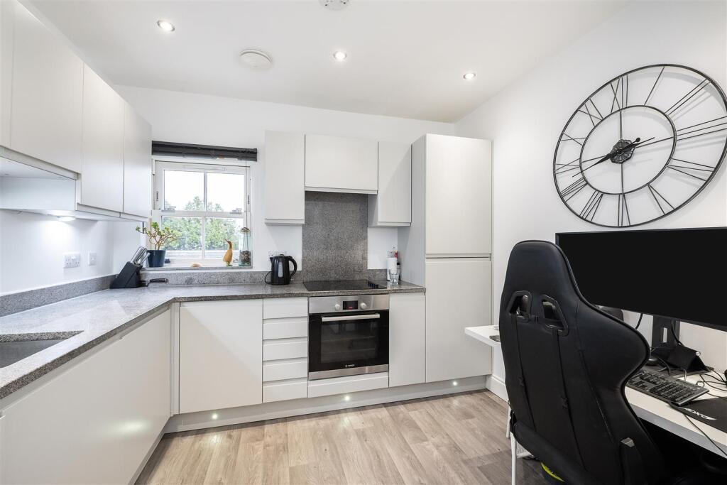 Additional image 12 of 35 High Street, Sandridge, St Albans