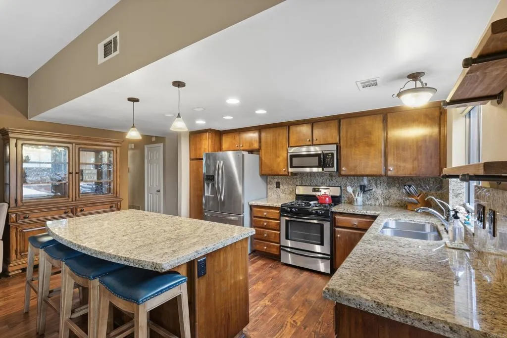 Additional image 8 of 855 Rosemary Lane, Vista, CA 92081