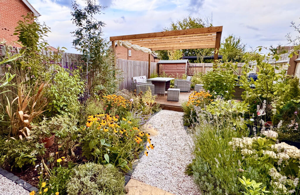 Additional image 3 of Lawrence Close, Smallford, St. Albans, Hertfordshire, AL4