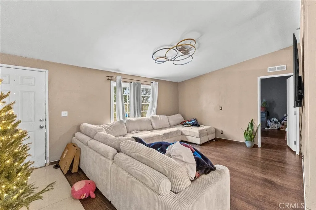 Additional image 8 of 18967 Tawney Road #A/B, Adelanto, CA 92301