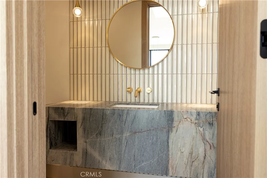 Additional image 98 of 404 16th Street, Manhattan Beach, CA 90266