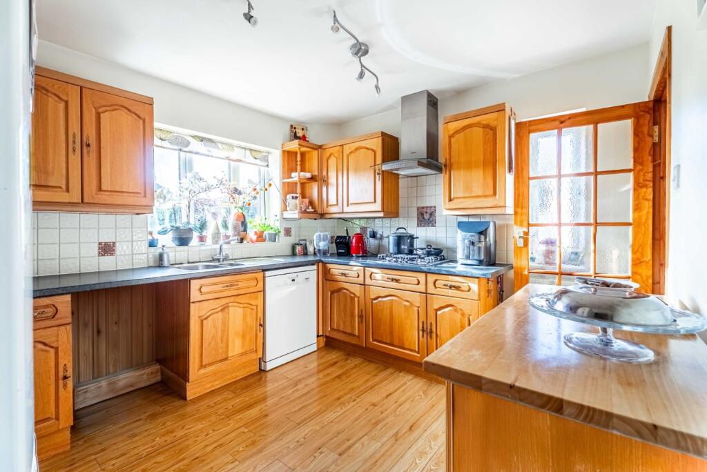 Additional image 4 of Tippendell Lane, St. Albans, Hertfordshire, AL2