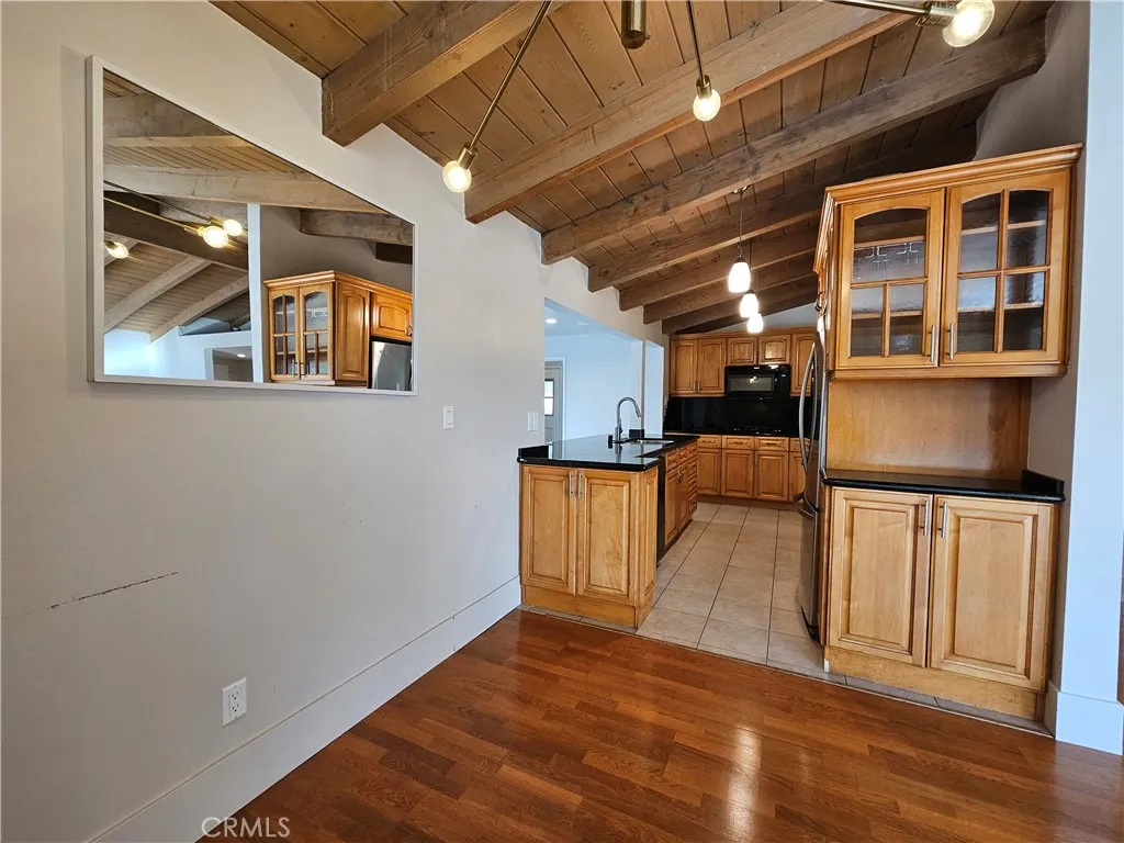 Additional image 62 of 17530 Tuba Street, Northridge, CA 91325