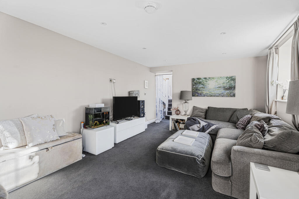 Additional image 10 of Hertford Road, Digswell, Welwyn, AL6