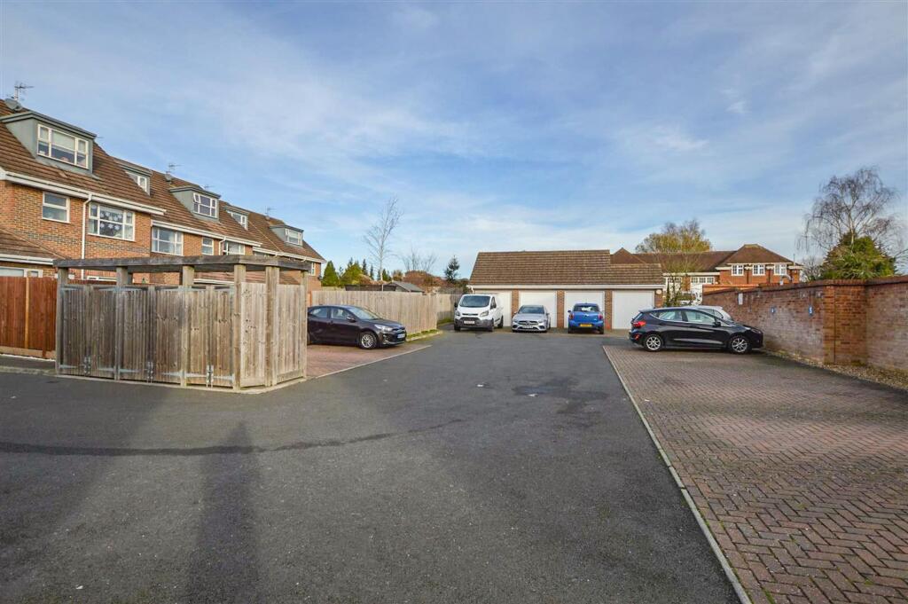 Additional image 15 of Alexander Road, London Colney, AL2